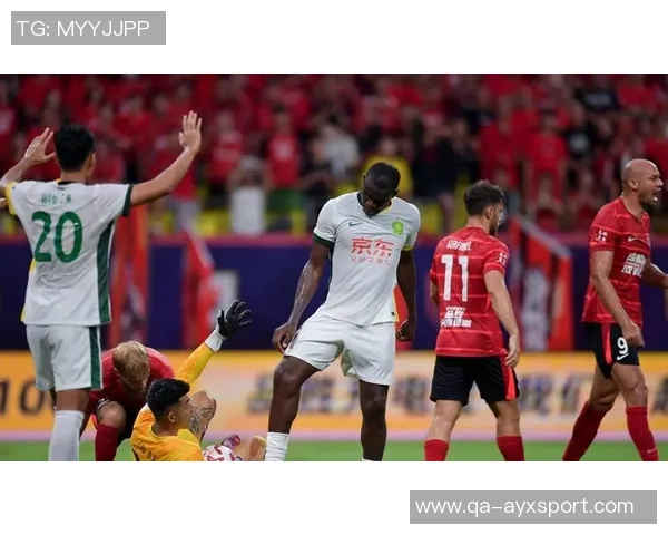 国安队员昨晚齐聚塞蒂恩住处送别情深意重温暖瞬间